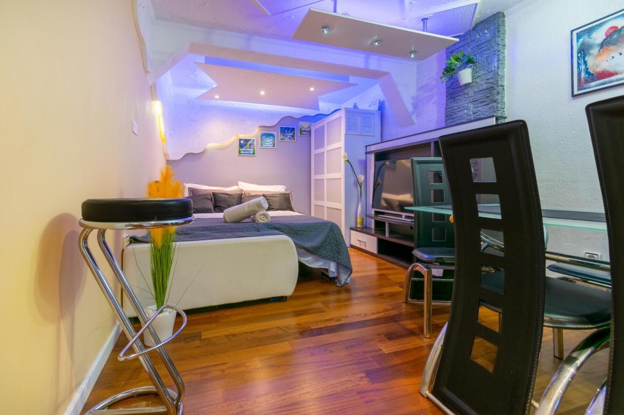 Apartments Villa Tomas เบรลา ภายนอก รูปภาพ